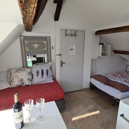 Appartement Coeur De Paris Avec Vue Sur Les Toits Eksteriør billede
