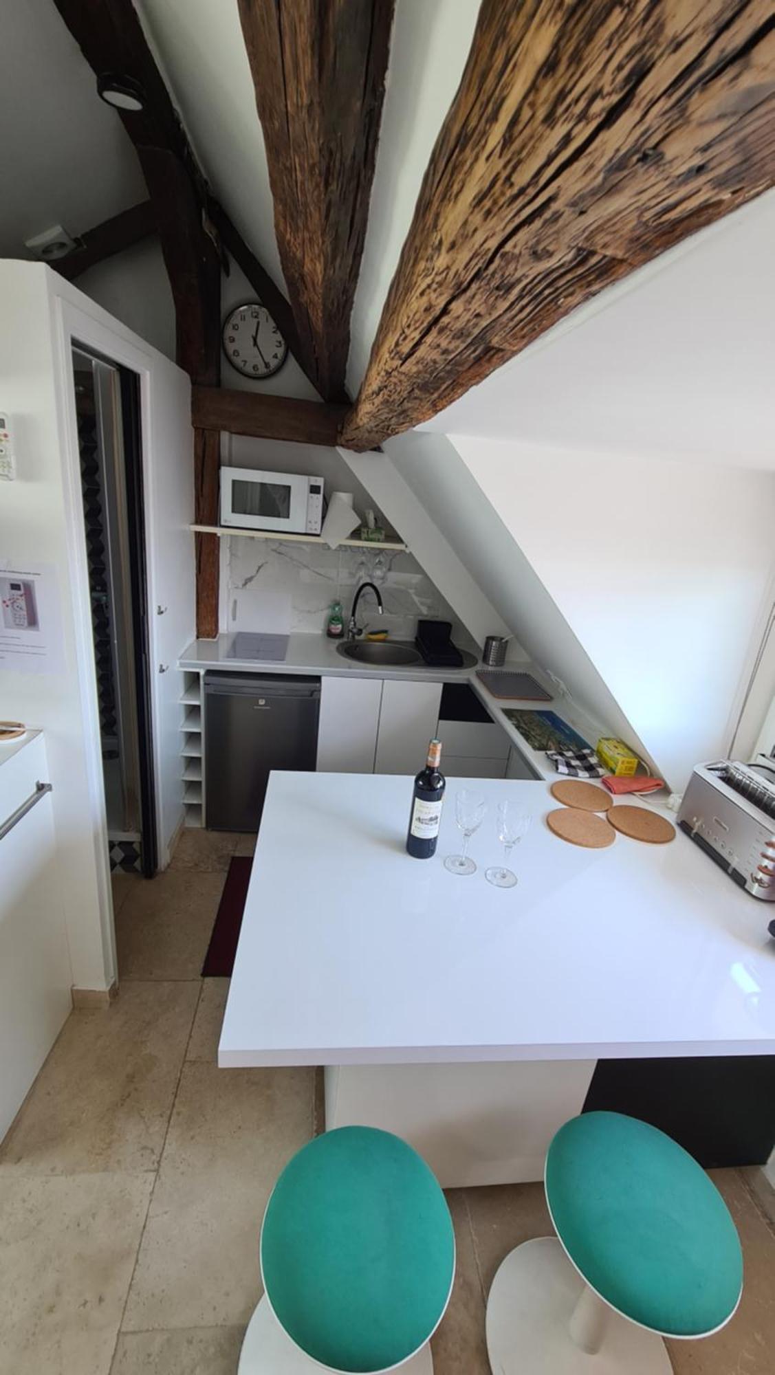 Appartement Coeur De Paris Avec Vue Sur Les Toits Eksteriør billede